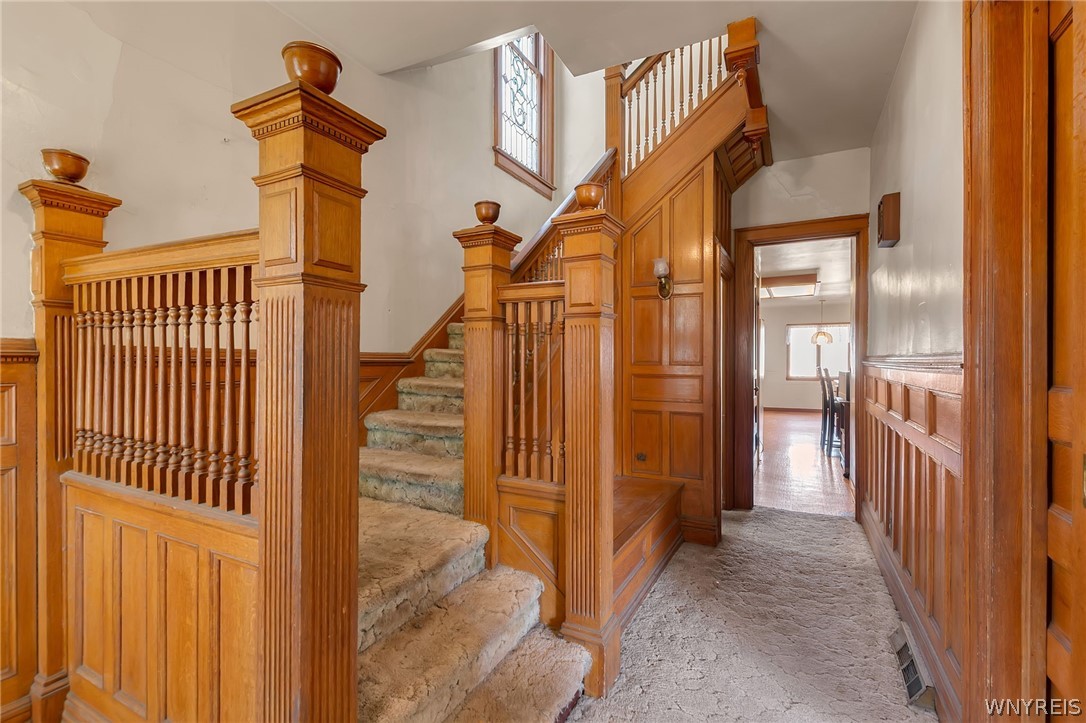 364 West Delavan Avenue Buffalo, NY 14213 - Photo 6 of 32