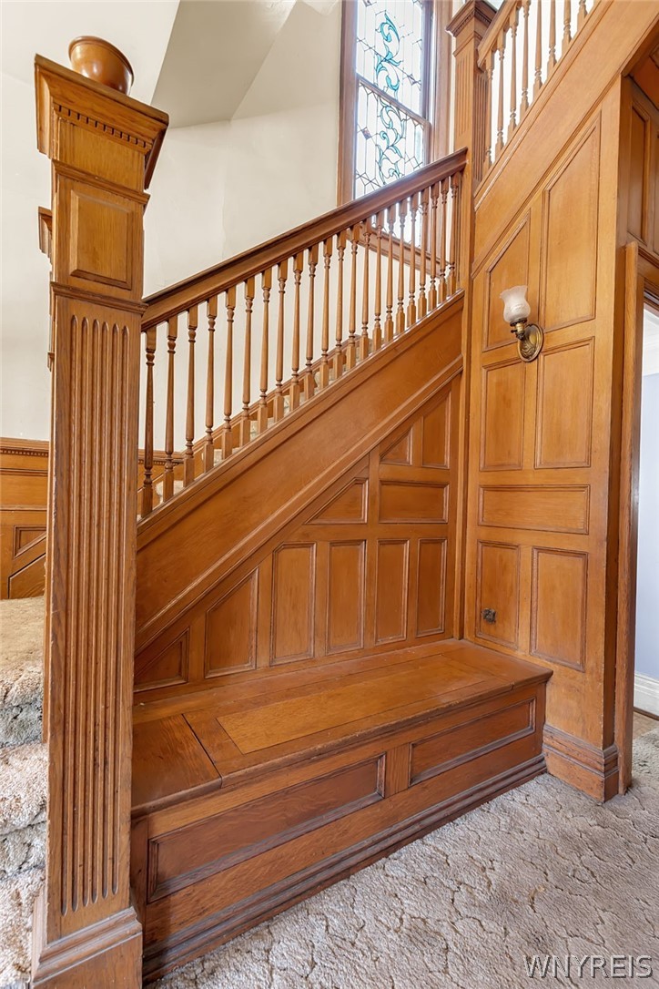 364 West Delavan Avenue Buffalo, NY 14213 - Photo 8 of 32