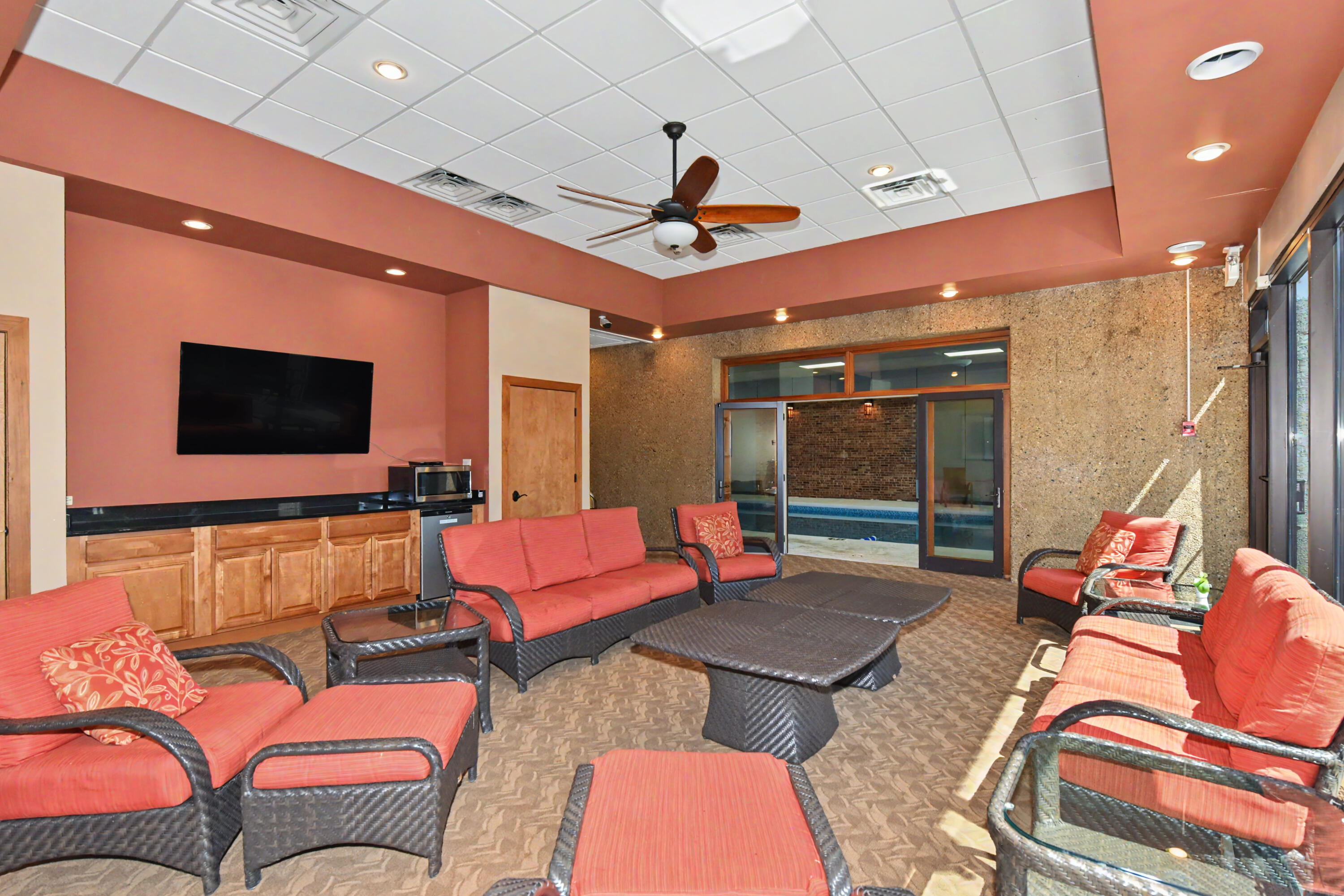 101 Broad Street, Unit 502 Lake Geneva, WI 53147 - Photo 23 of 28 Pool Room