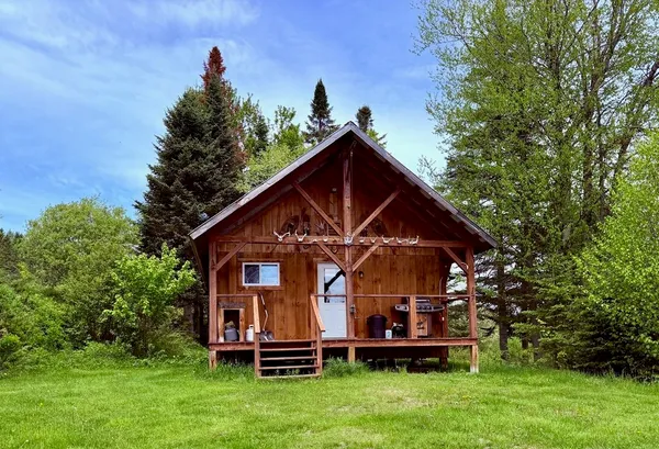 $129,900 | 17 Cone Pass, Pittsburg, NH 03592