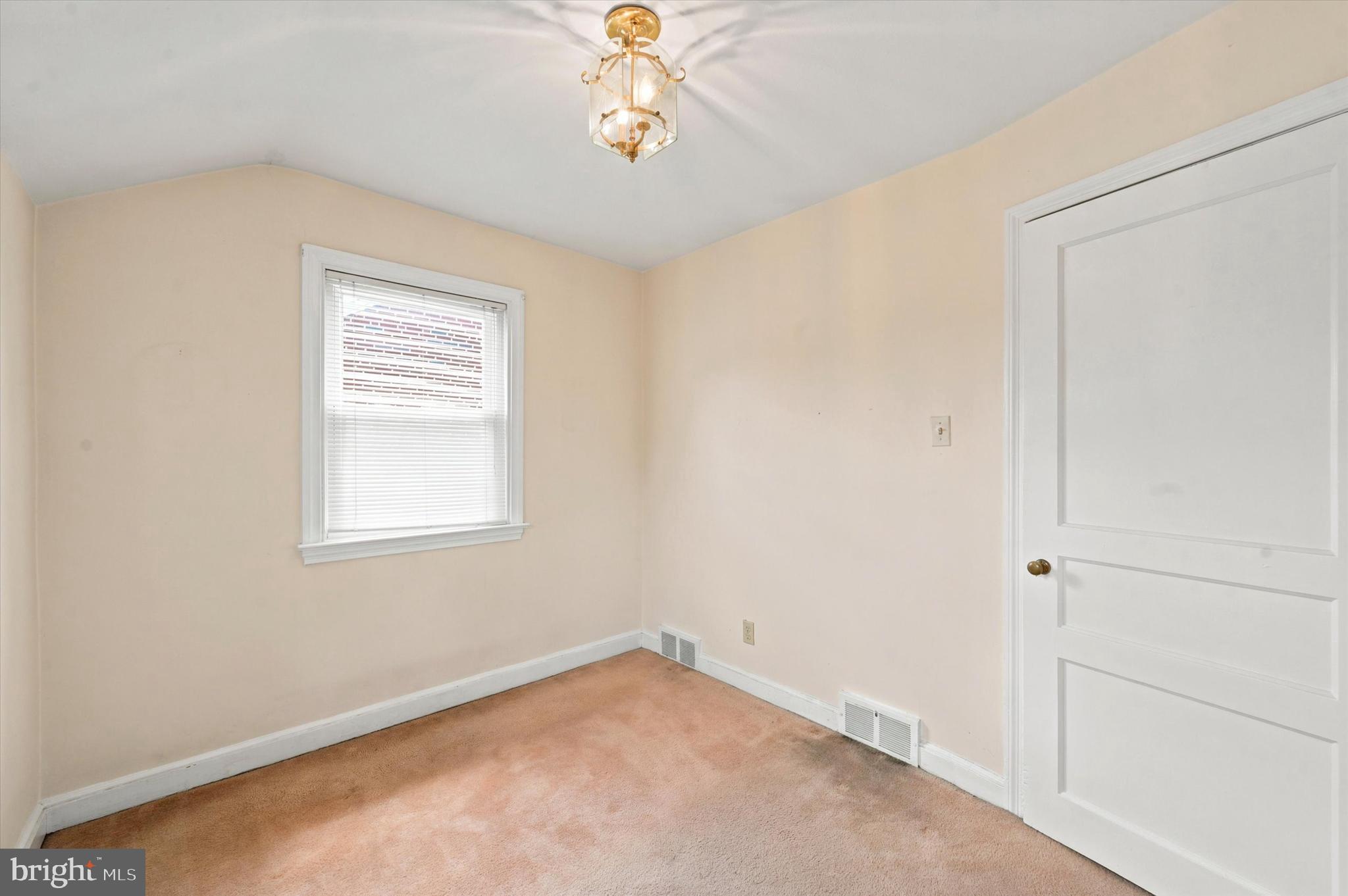 141 Flintlock Road Drexel Hill, PA 19026 - Photo 27 of 34