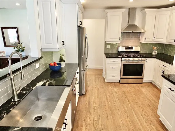 $1,890,000 | 2443 Fordham Drive, Costa Mesa, CA 92626