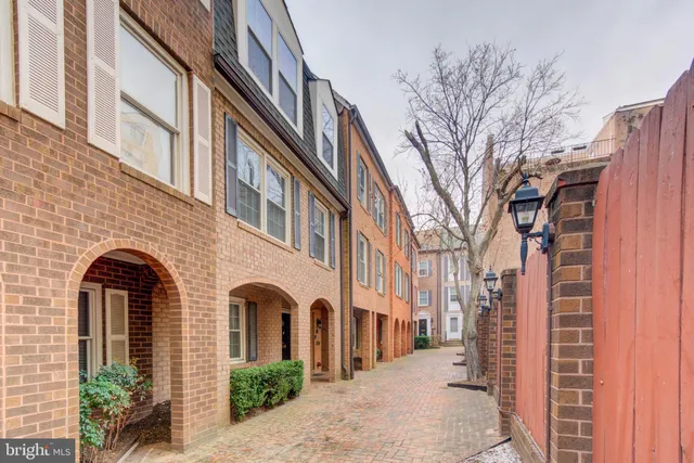 $6,200 | 900 24th Street Northwest, Unit D, Washington, DC 20037