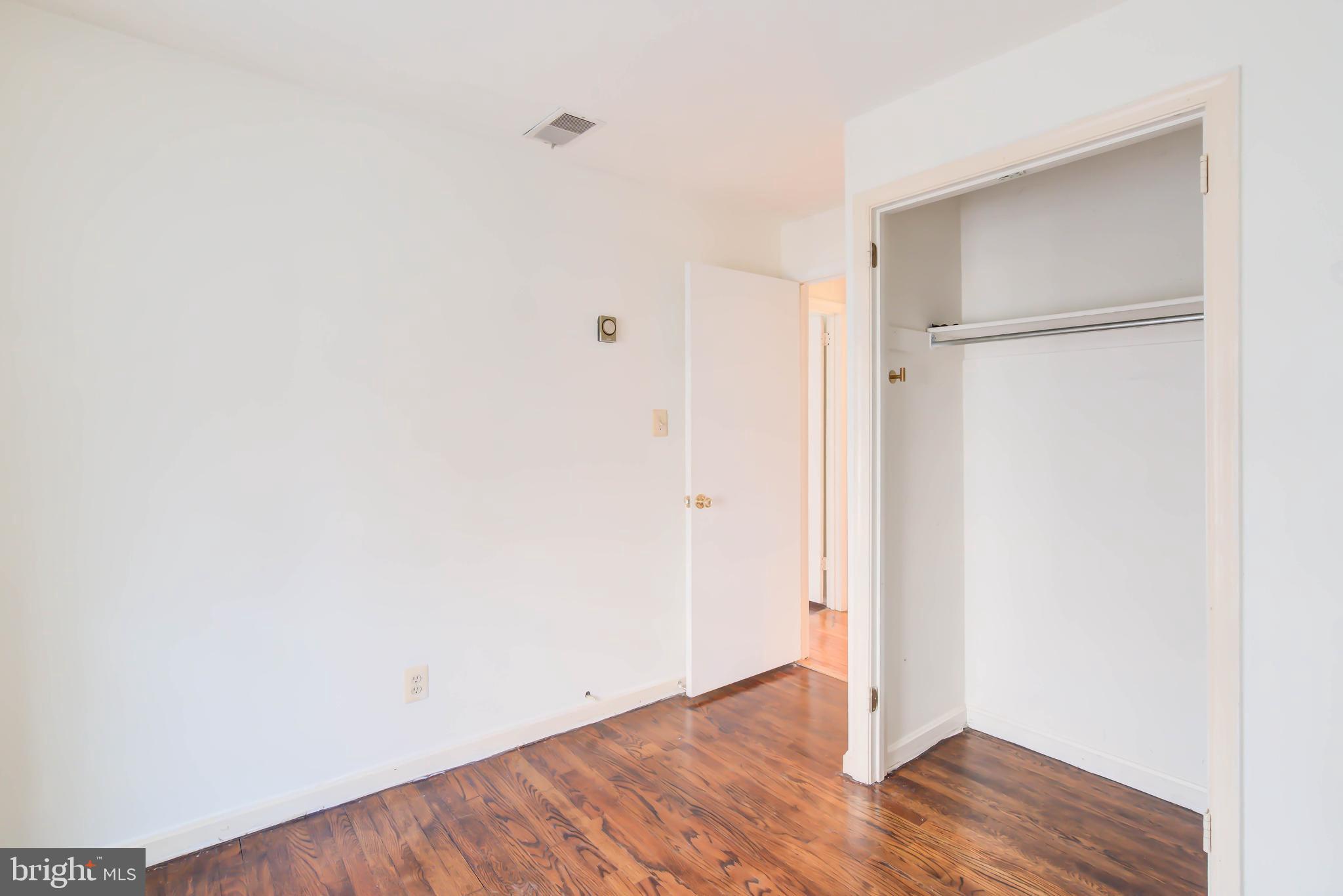 900 24th Street Northwest, Unit D Washington, DC 20037 - Photo 16 of 24