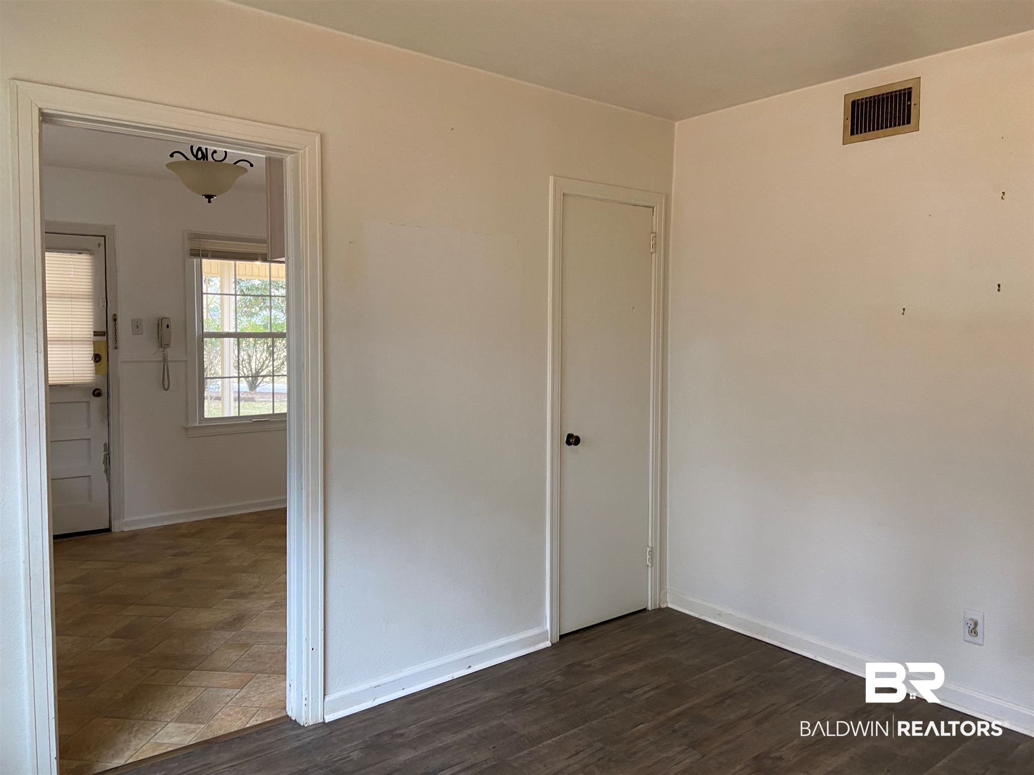 3151 Angus Drive South Mobile, AL 36606 - Photo 5 of 15