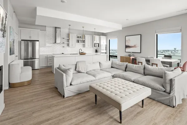 $825,000 | 360 32nd Avenue West, Unit 701, West Fargo, ND 58078