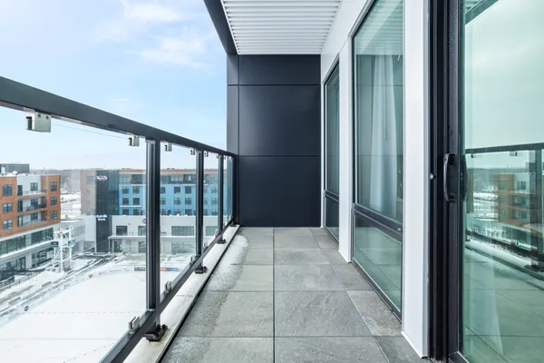 $825,000 | 360 32nd Avenue West, Unit 701, West Fargo, ND 58078