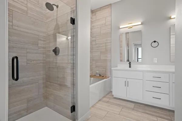 $825,000 | 360 32nd Avenue West, Unit 701, West Fargo, ND 58078