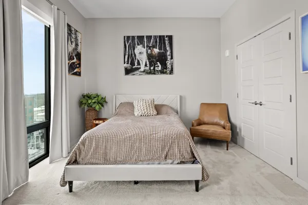 $825,000 | 360 32nd Avenue West, Unit 701, West Fargo, ND 58078