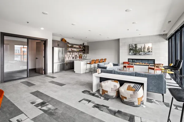 $825,000 | 360 32nd Avenue West, Unit 701, West Fargo, ND 58078