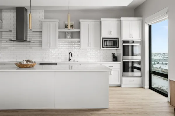 $825,000 | 360 32nd Avenue West, Unit 701, West Fargo, ND 58078