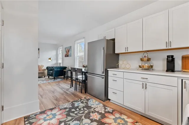 $2,400 | 215 Center Avenue, Pittsburgh, PA 15202