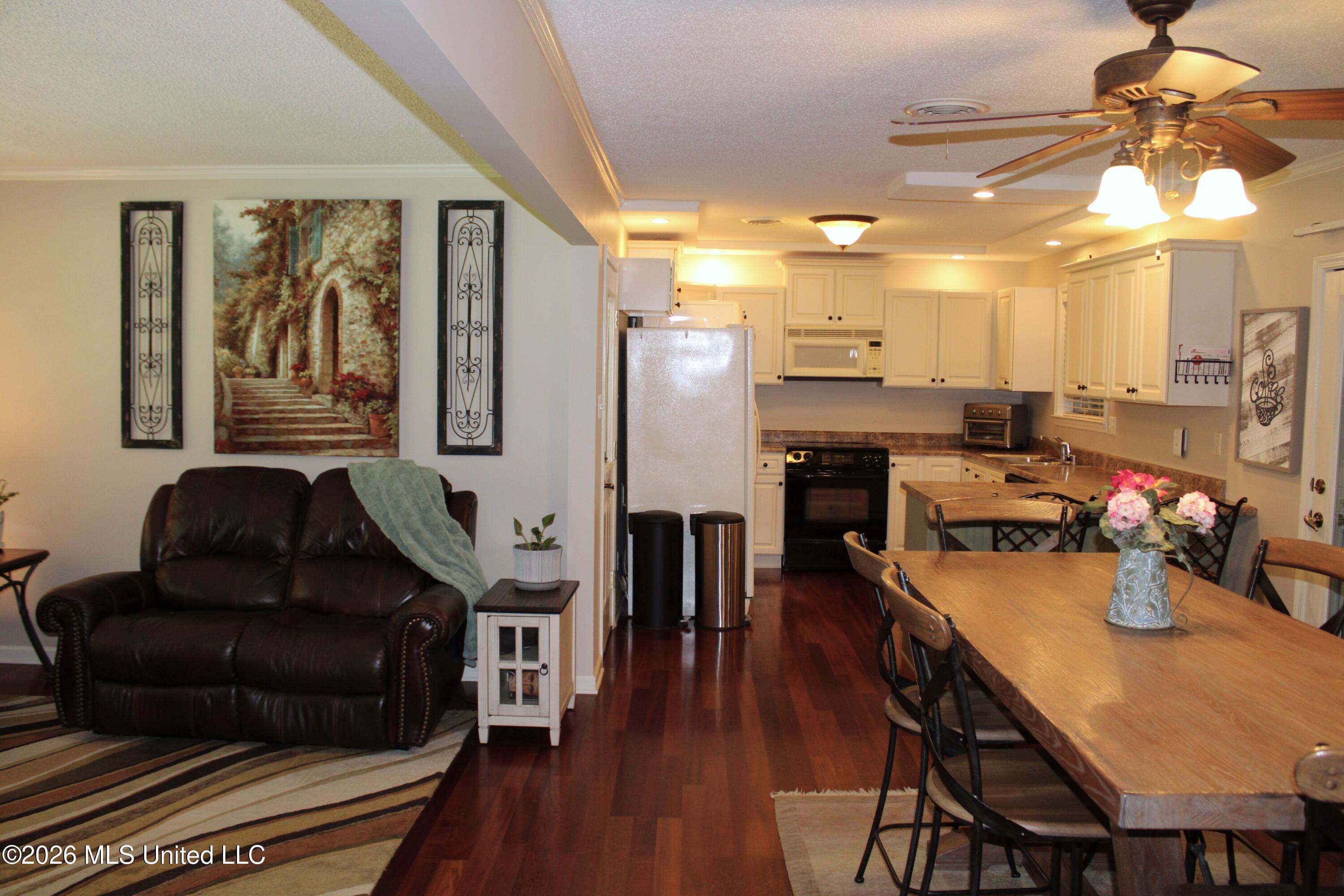2934 North Red Banks Road Byhalia, MS 38611 - Photo 12 of 42 Open Plan