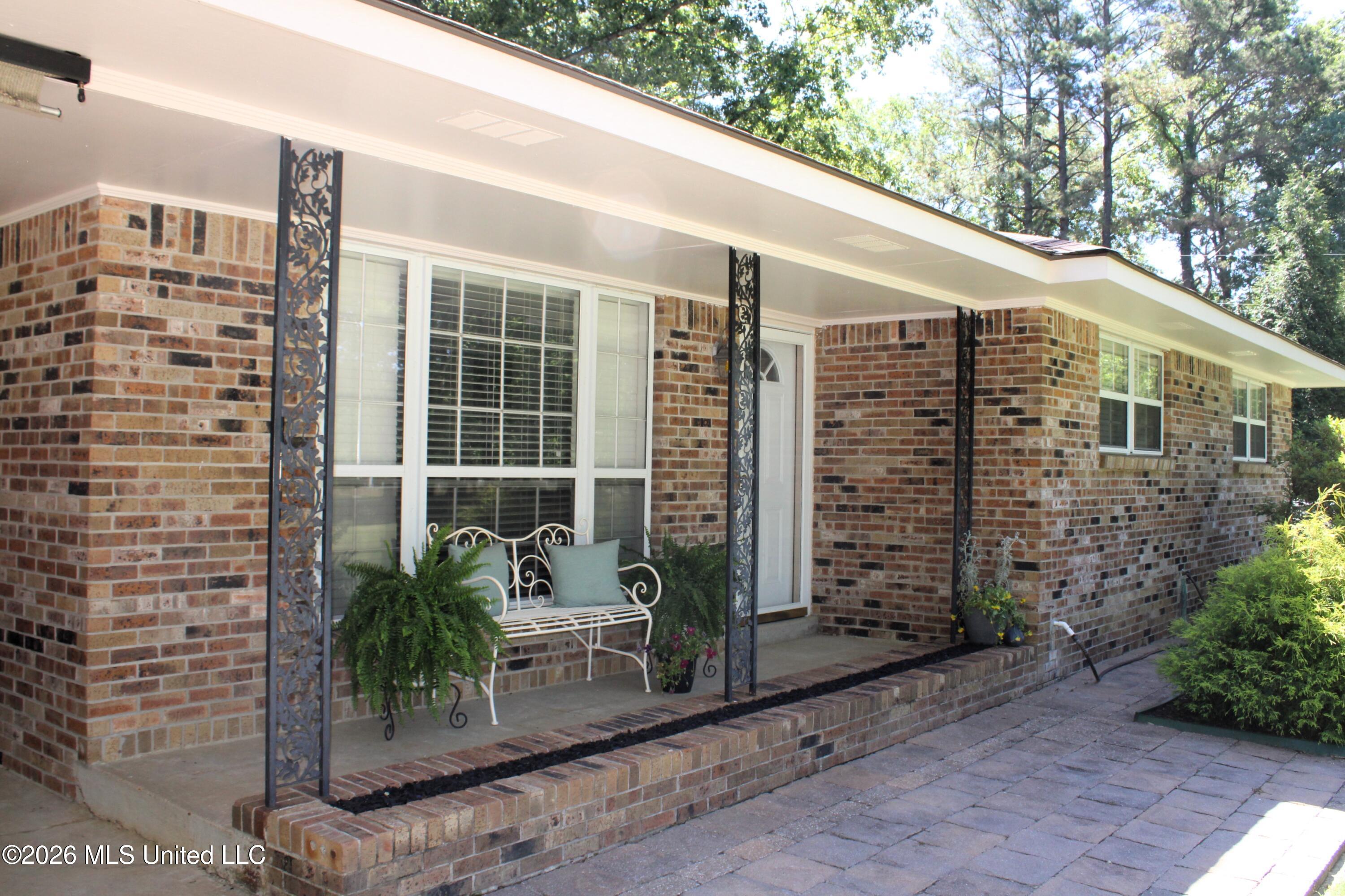 2934 North Red Banks Road Byhalia, MS 38611 - Photo 6 of 42 Covered Front Porch