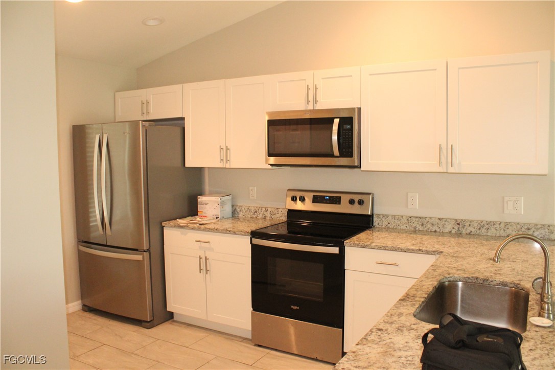 912 Southwest 39th Terrace, Unit 204 Cape Coral, FL 33914 - Photo 2 of 14