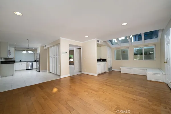 $6,000 | 34 Columbus, Irvine, CA 92620