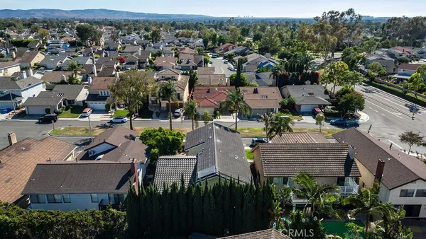 $6,000 | 34 Columbus, Irvine, CA 92620