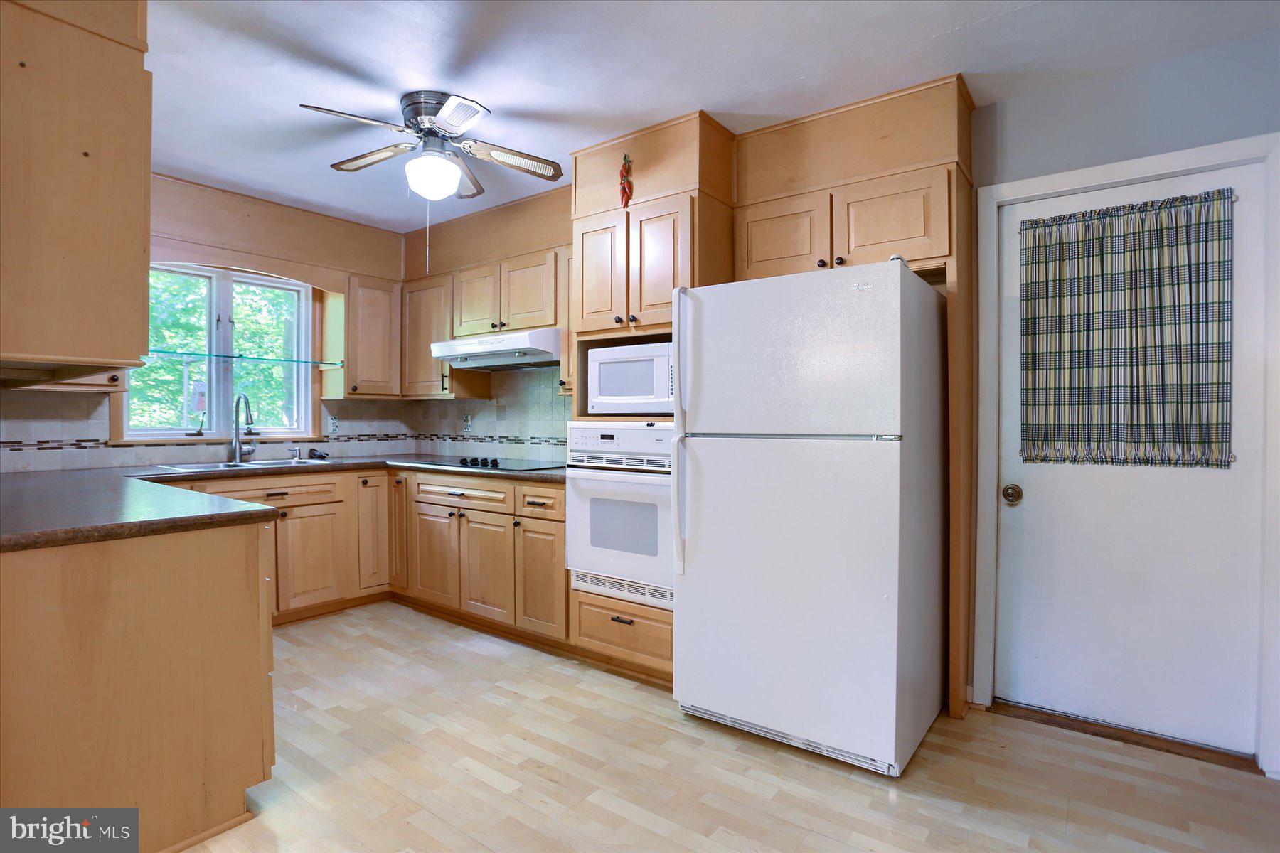 950 South Mountain Road Dillsburg, PA 17019 - Photo 8 of 42 Gallery Image 8