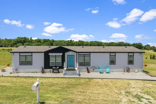 $371,500 | 6936 Delores Drive, Sulphur, OK 73086