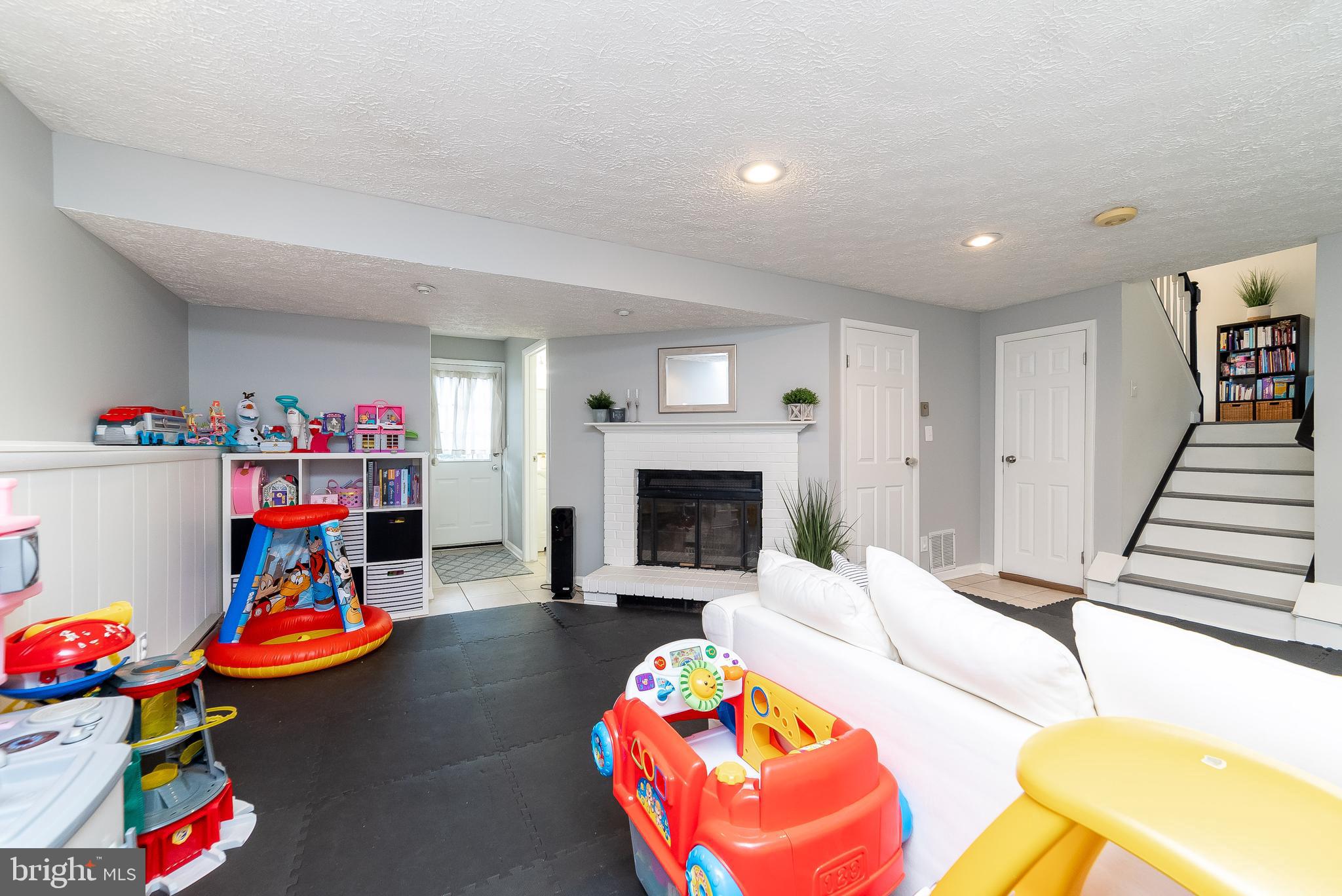 8452 Rippled Creek Court Springfield, VA 22153 - Photo 25 of 30 Gallery Image 25