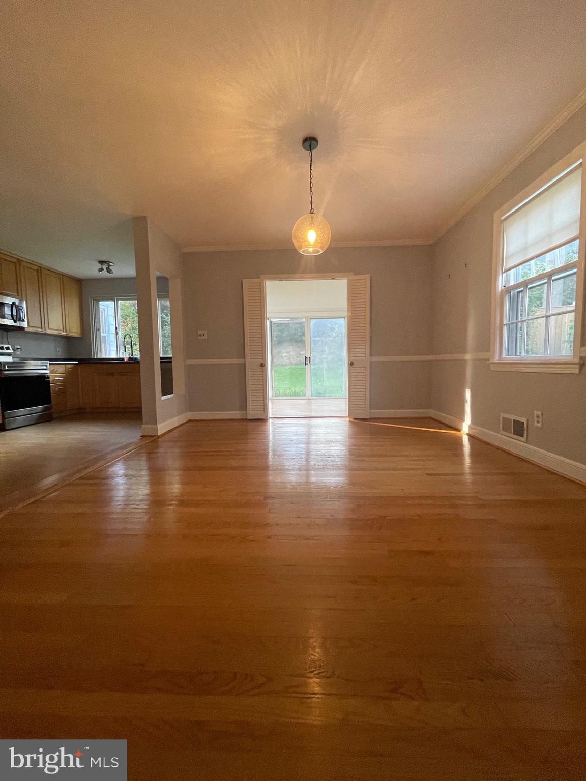 5528 Warwick Place Chevy Chase, MD 20815 - Photo 17 of 68