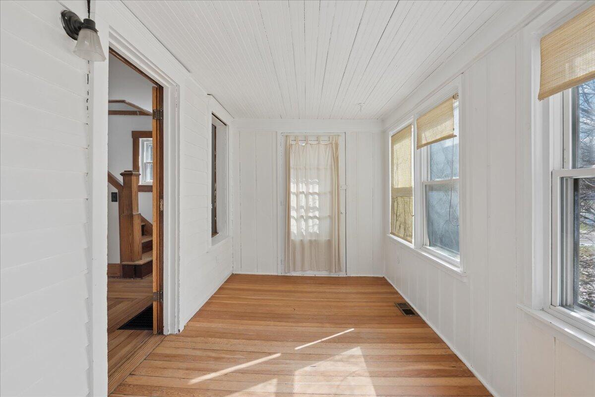 751 Holmes Road Ypsilanti, MI 48198 - Photo 12 of 36 751 Holmes