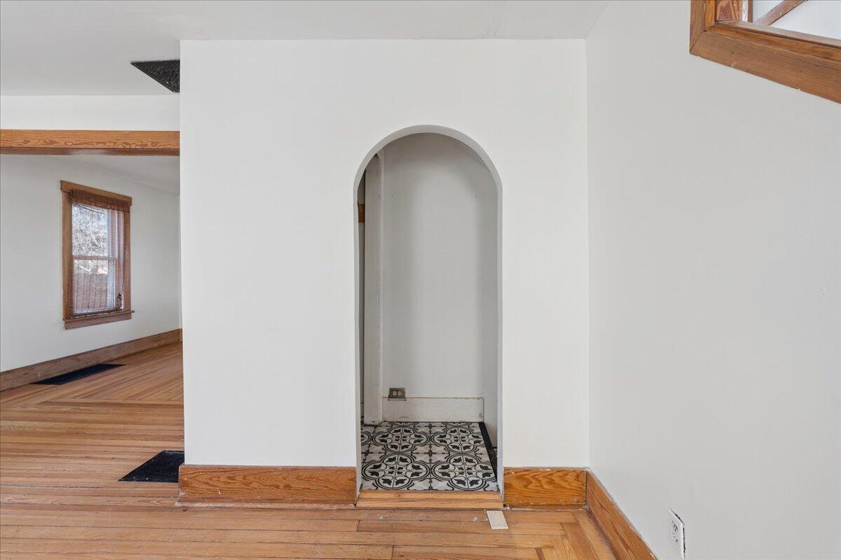 751 Holmes Road Ypsilanti, MI 48198 - Photo 13 of 36 751 Holmes