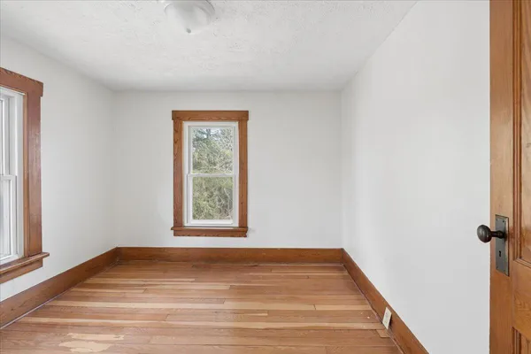 $2,000 | 751 Holmes Road, Ypsilanti, MI 48198