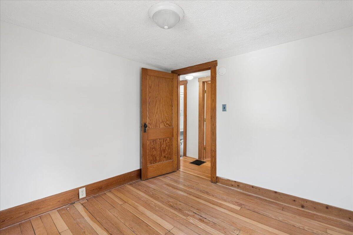 751 Holmes Road Ypsilanti, MI 48198 - Photo 21 of 36 751 Holmes