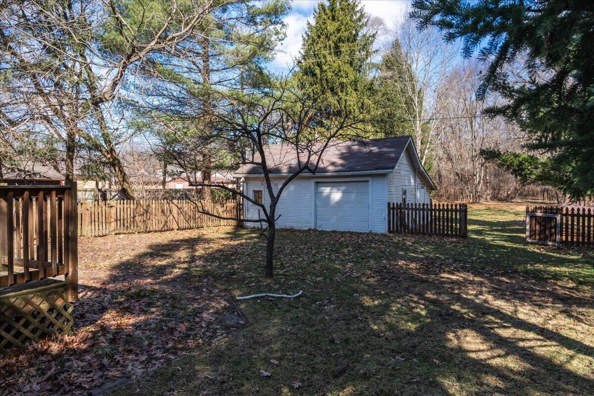 751 Holmes Road Ypsilanti, MI 48198 - Photo 27 of 36 751 Holmes