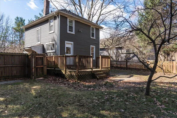 $2,000 | 751 Holmes Road, Ypsilanti, MI 48198