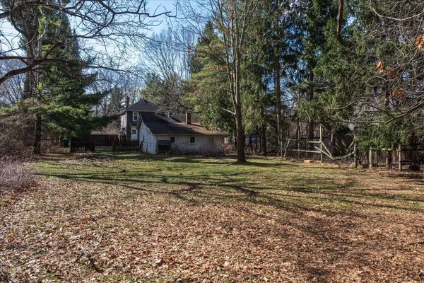 $2,000 | 751 Holmes Road, Ypsilanti, MI 48198