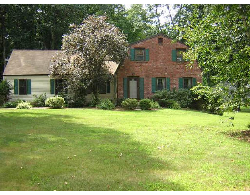 1 Footpath Road Chelmsford, MA 01824 - Photo 1 of 14 Gallery Image 1