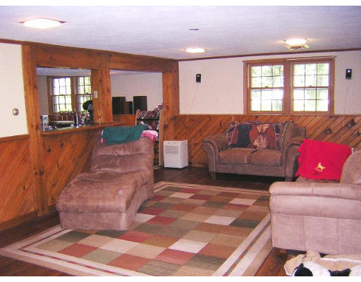1 Footpath Road Chelmsford, MA 01824 - Photo 11 of 14 Gallery Image 11