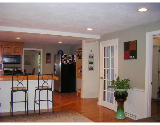 1 Footpath Road Chelmsford, MA 01824 - Photo 5 of 14 Gallery Image 5