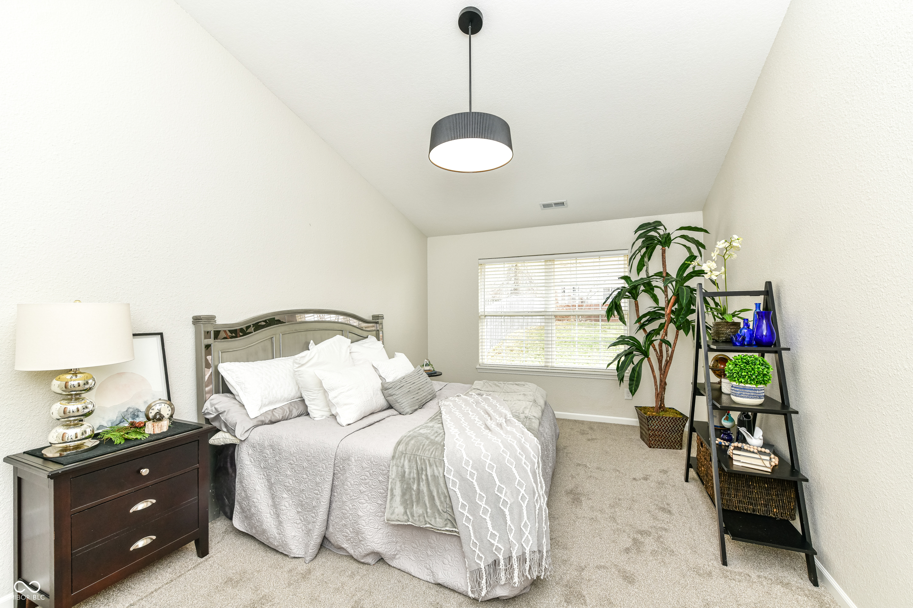 11761 Sand Creek Boulevard Fishers, IN 46037 - Photo 16 of 31