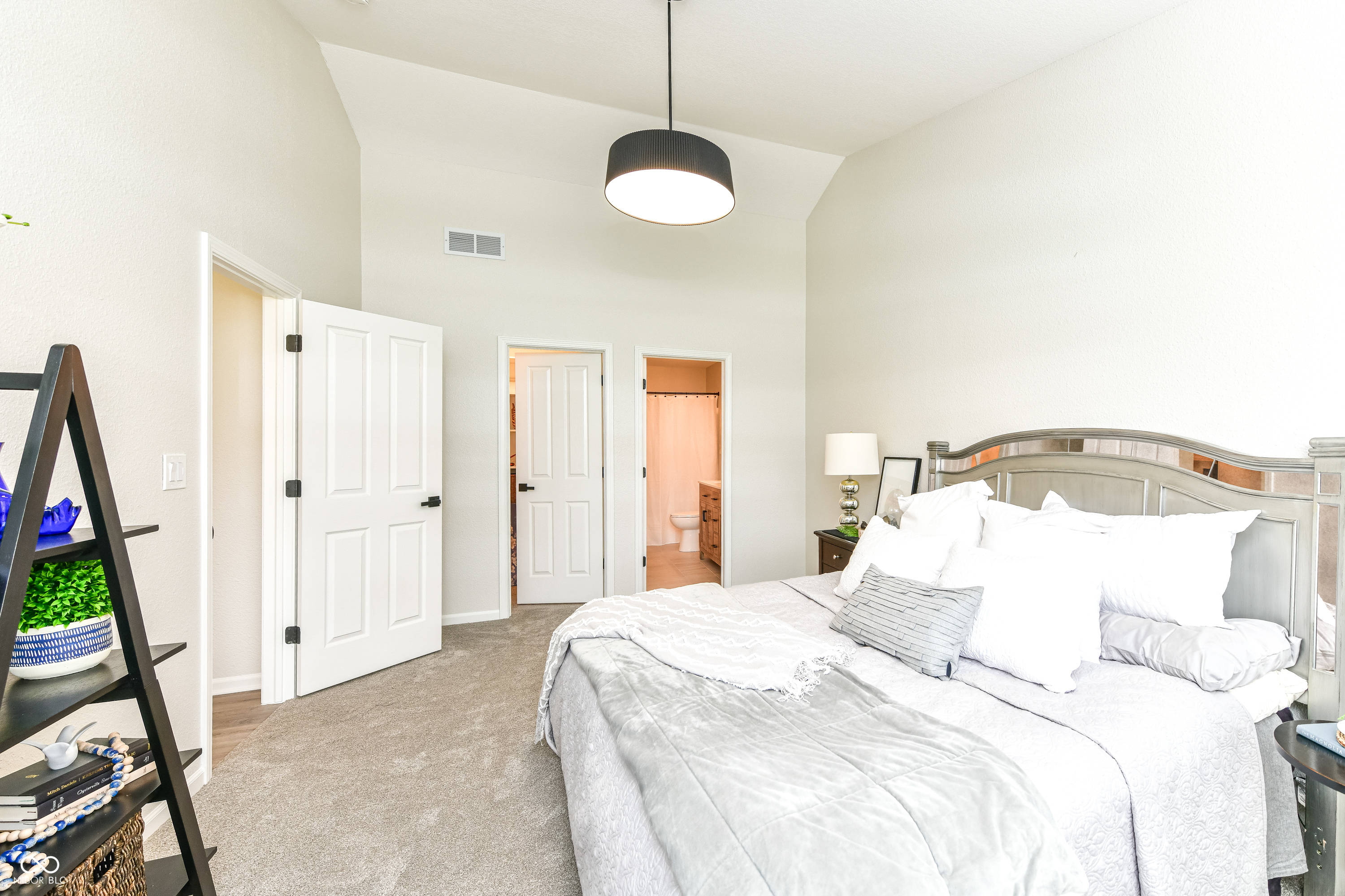 11761 Sand Creek Boulevard Fishers, IN 46037 - Photo 17 of 31