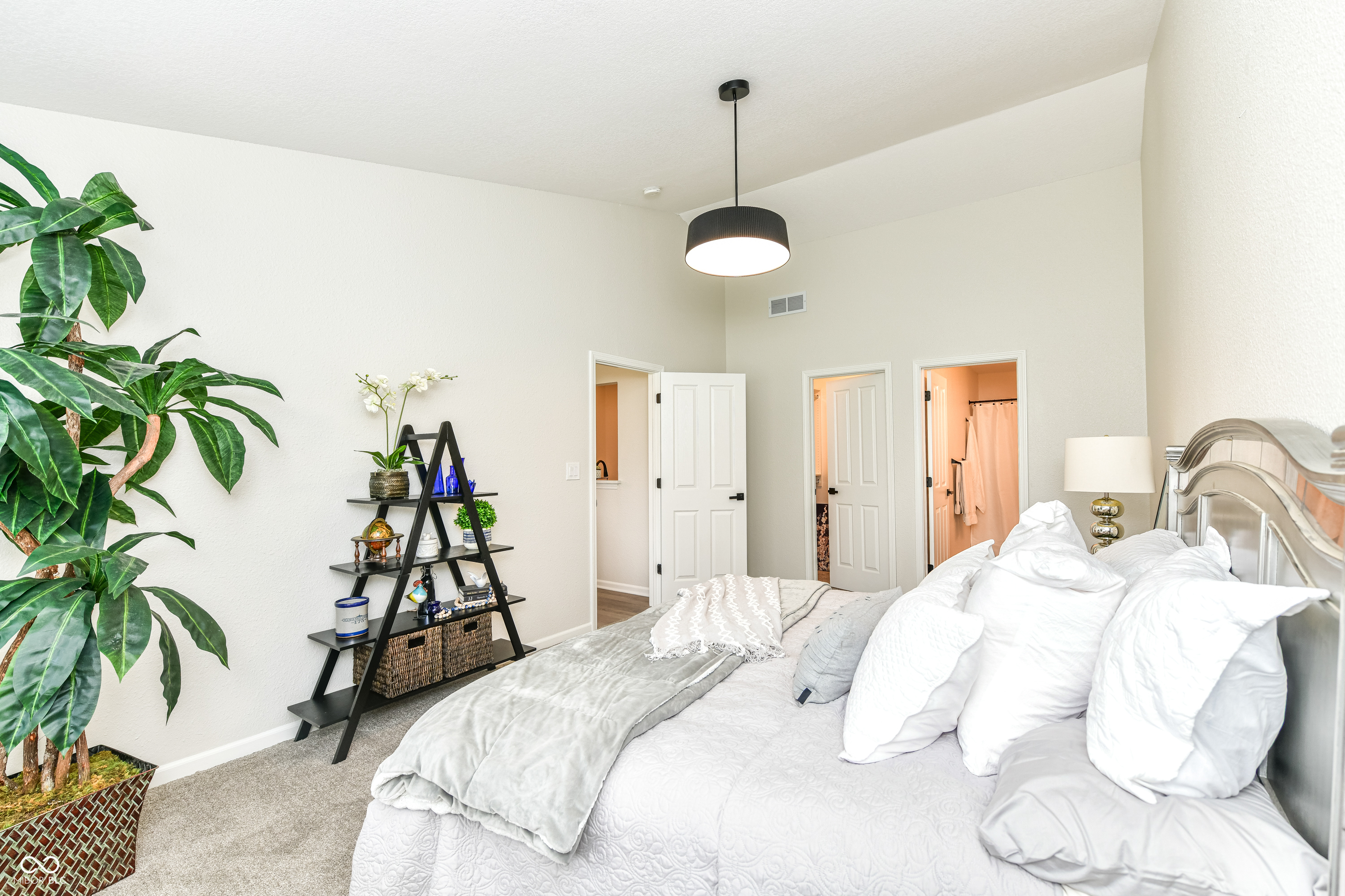 11761 Sand Creek Boulevard Fishers, IN 46037 - Photo 18 of 31