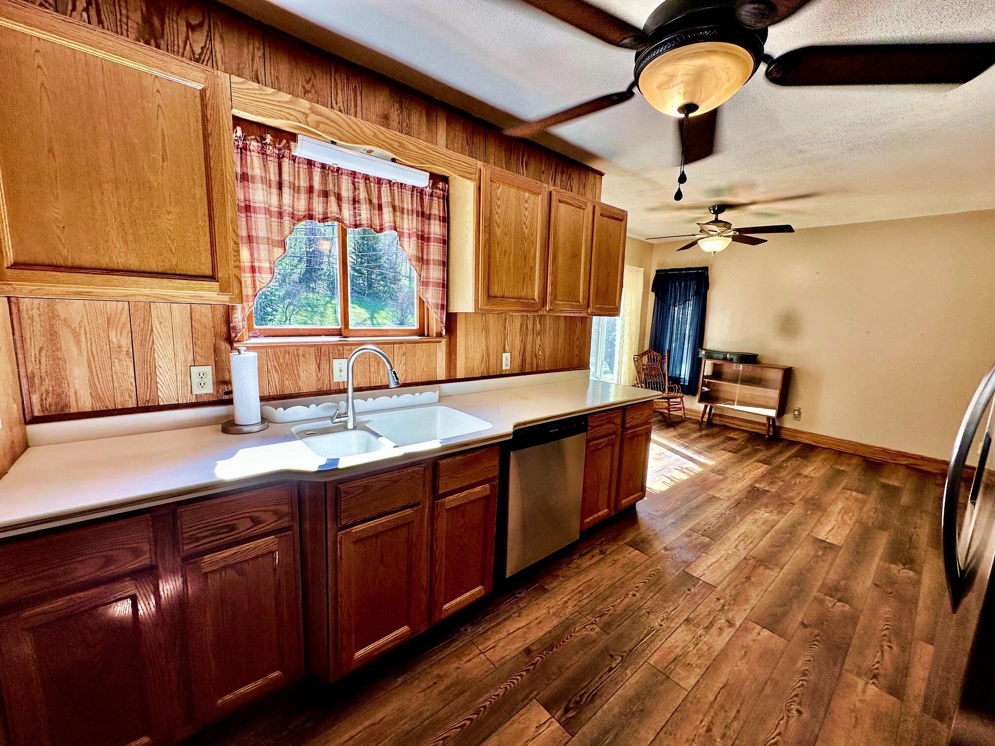 12 Co Rte 219/13 Valley Head, WV 26294 - Photo 28 of 93 kitchen