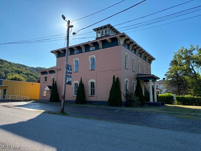 900 Ridge Avenue New Cumberland, WV 26047 - Photo 8 of 27