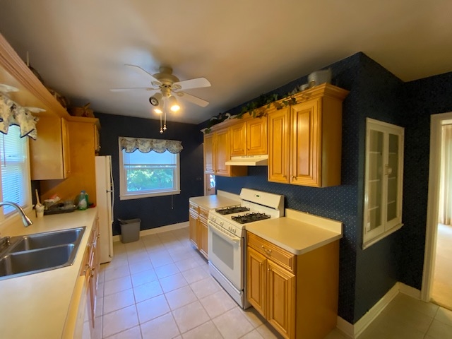 3322 8th Street Moline, IL 61265 - Photo 8 of 25 Gallery Image 8
