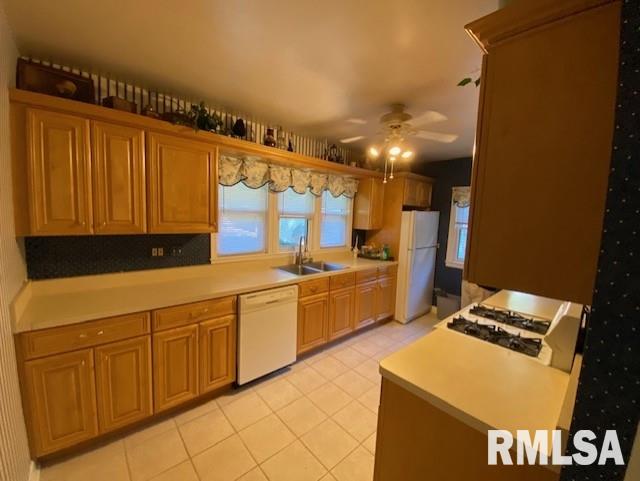 3322 8th Street Moline, IL 61265 - Photo 9 of 25 Gallery Image 9