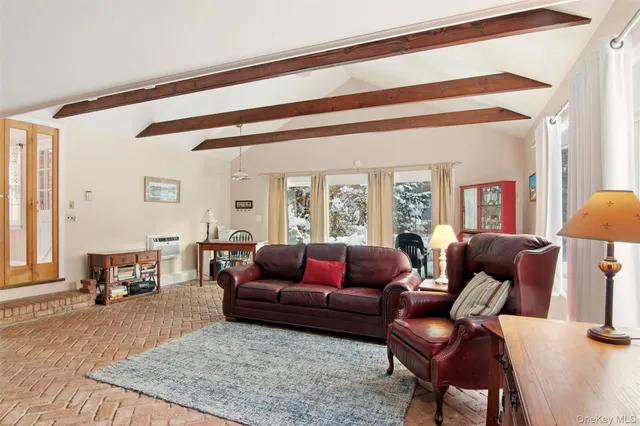 $689,000 | 10 Catalpa Lane, Stony Brook, NY 11790