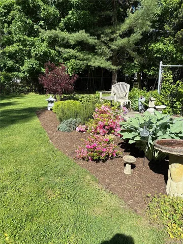 $689,000 | 10 Catalpa Lane, Stony Brook, NY 11790