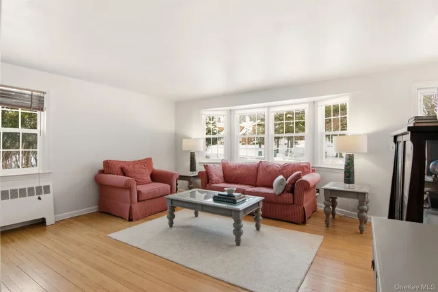 $689,000 | 10 Catalpa Lane, Stony Brook, NY 11790