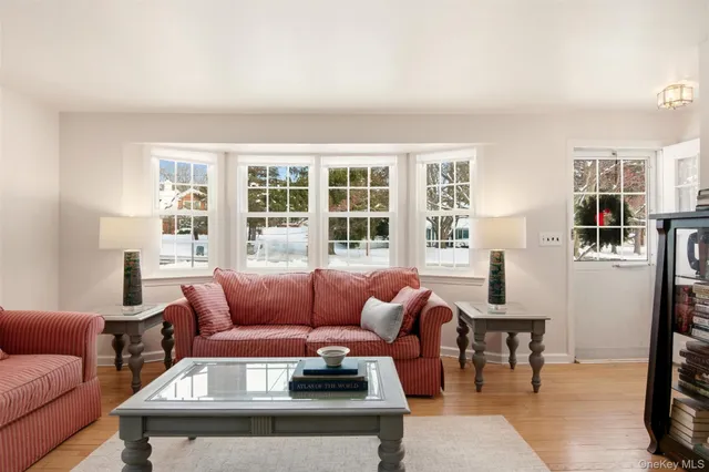 $689,000 | 10 Catalpa Lane, Stony Brook, NY 11790