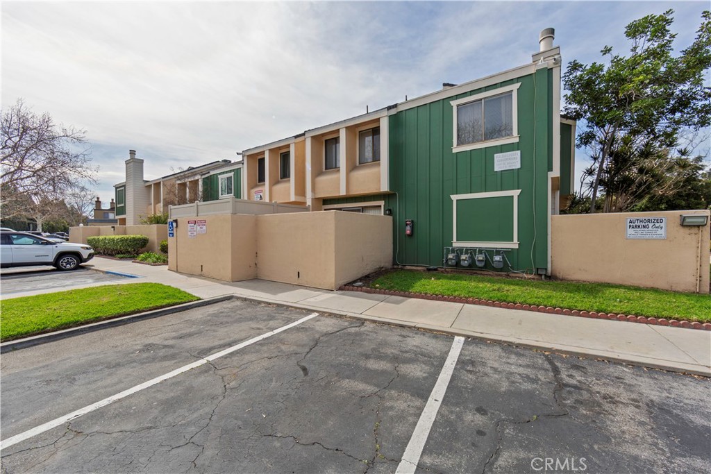 1381 South Walnut Street, Unit 2008 Anaheim, CA 92802 - Photo 37 of 40 a house view with a garden space