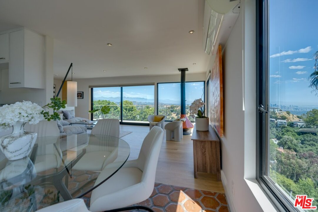 2103 Ridgemont Drive Los Angeles, CA 90046 - Photo 18 of 46