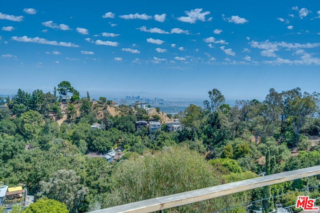 2103 Ridgemont Drive Los Angeles, CA 90046 - Photo 26 of 46