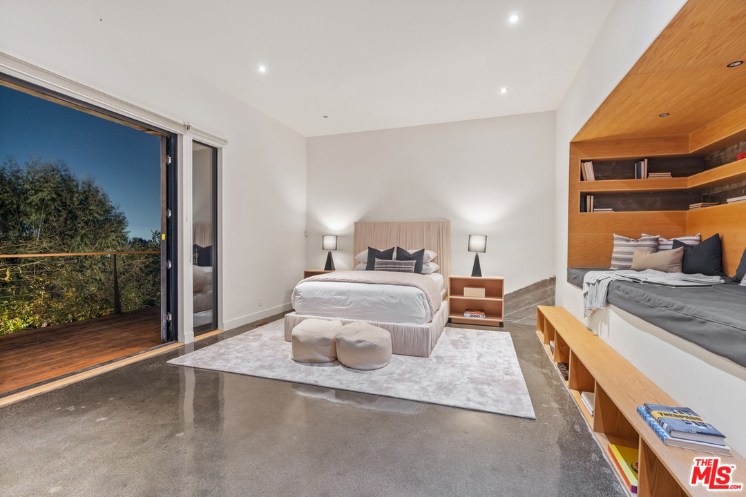 2103 Ridgemont Drive Los Angeles, CA 90046 - Photo 31 of 46